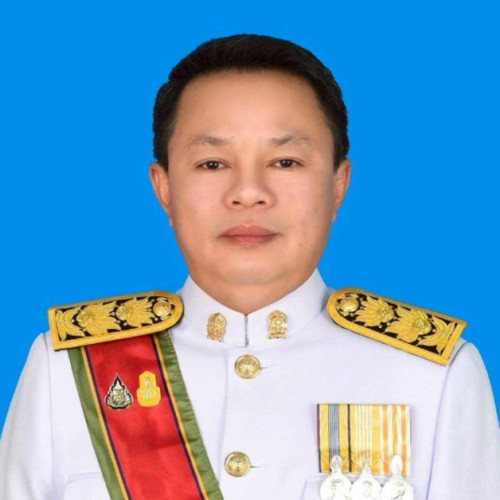 นายเสริมฤทธิ์ หวายฤทธิ์ธนกุล